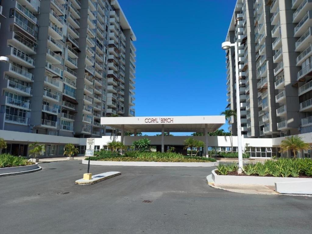 Steps From Foxwoods- Beachfront Retreat With Pools San Juan Extérieur photo