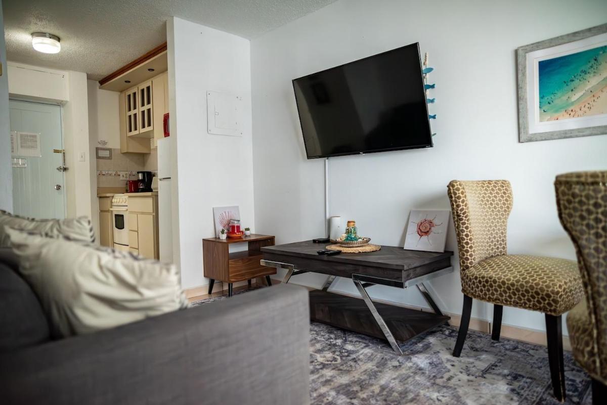 Steps From Foxwoods- Beachfront Retreat With Pools San Juan Extérieur photo