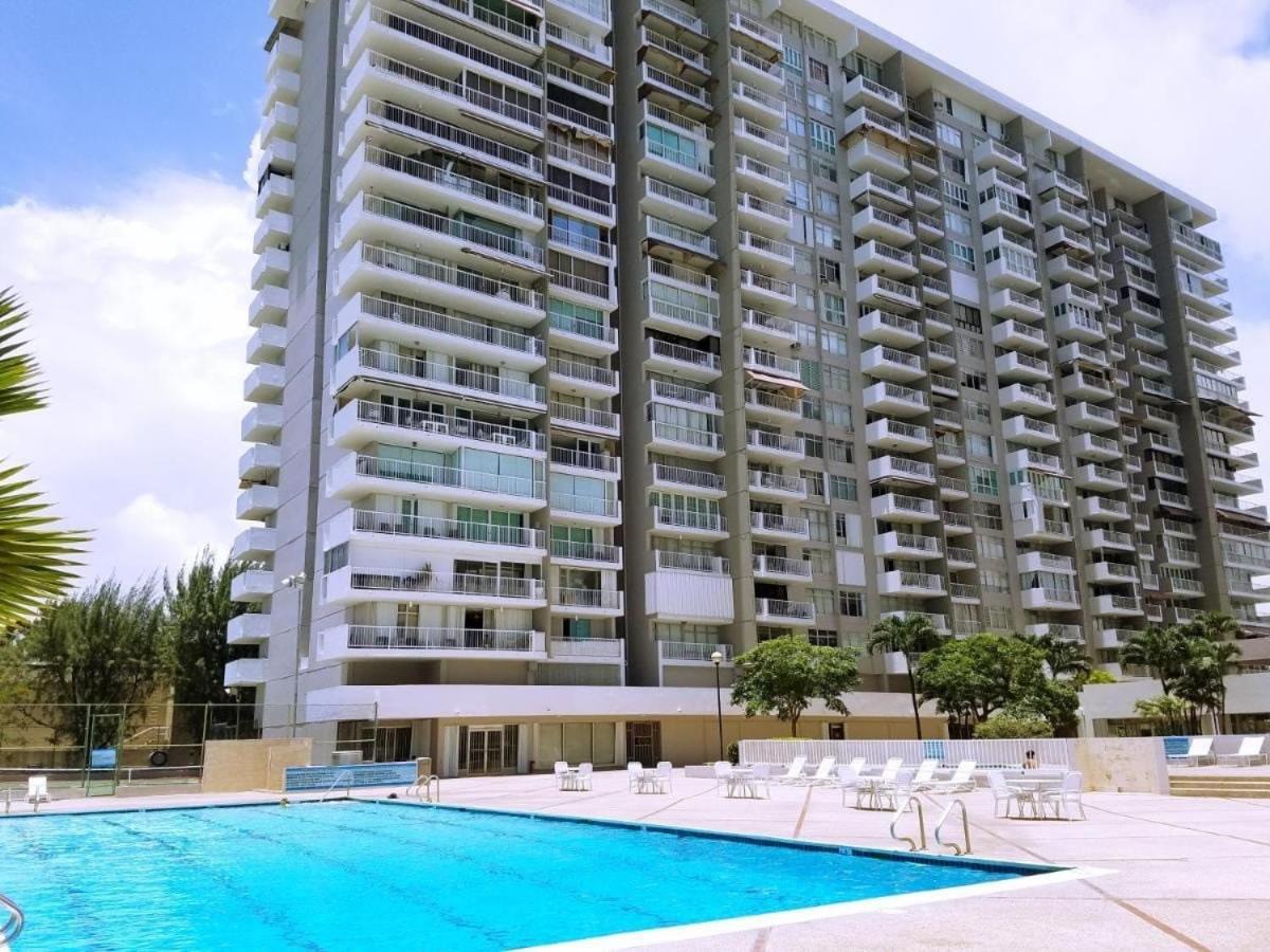 Steps From Foxwoods- Beachfront Retreat With Pools San Juan Extérieur photo
